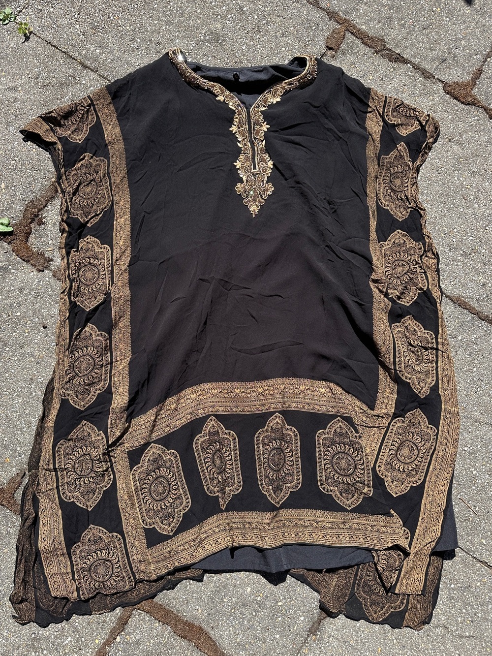 MINAZ Embellished Neckline Black Kurta Tunic Top Size 52